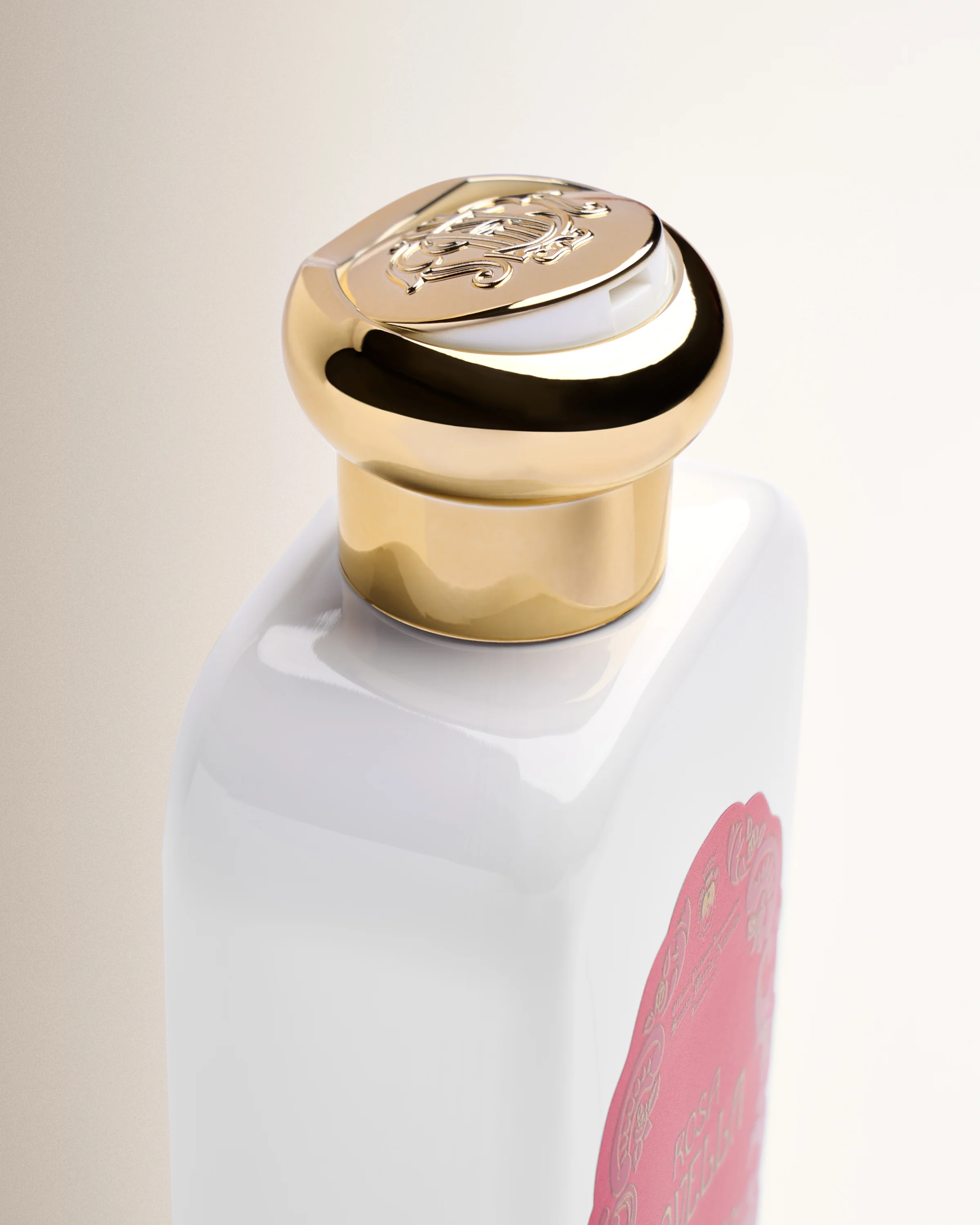 Rosa Novella Fluid Body Cream - Image 3