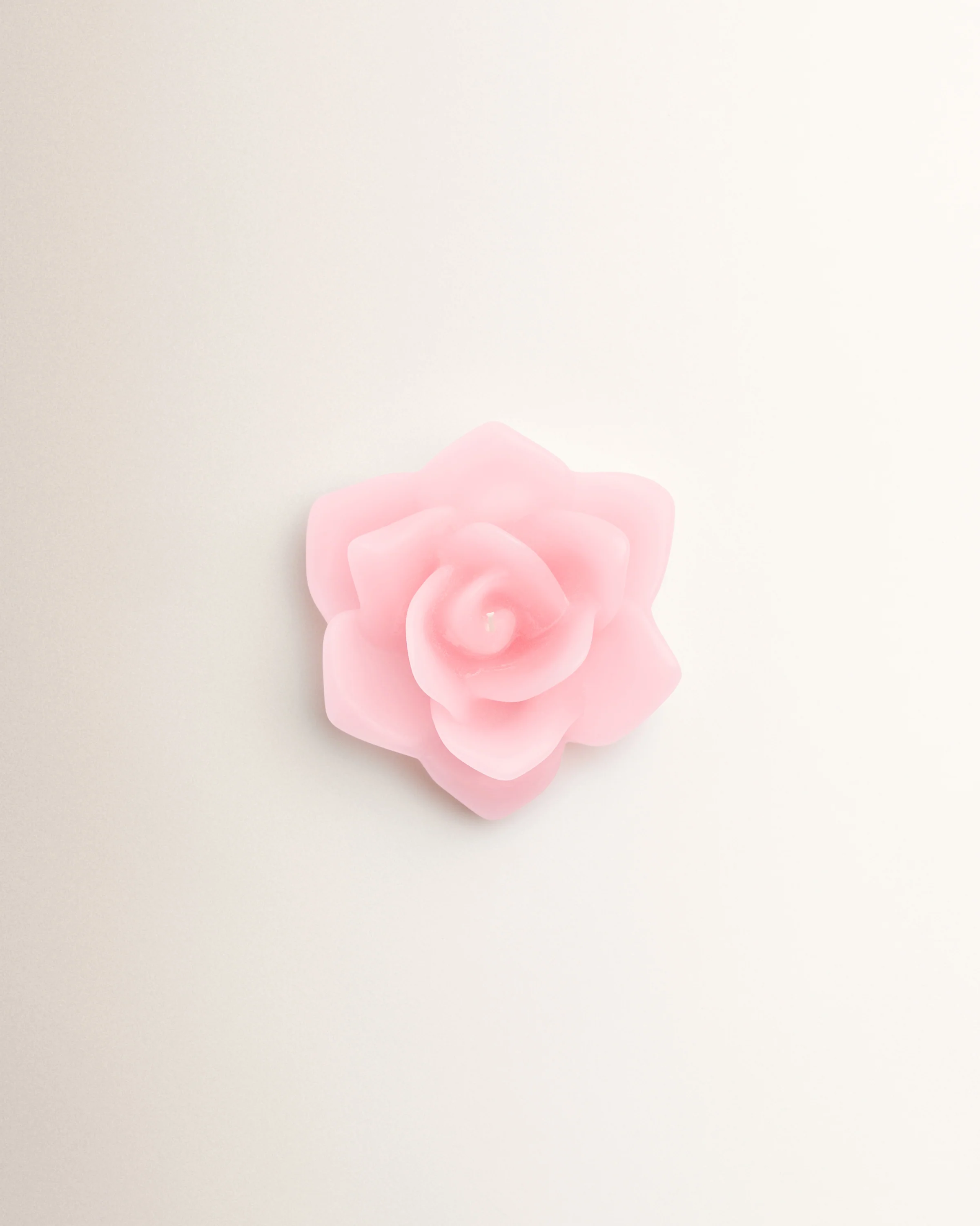 Rosa Shaped Scented Candle