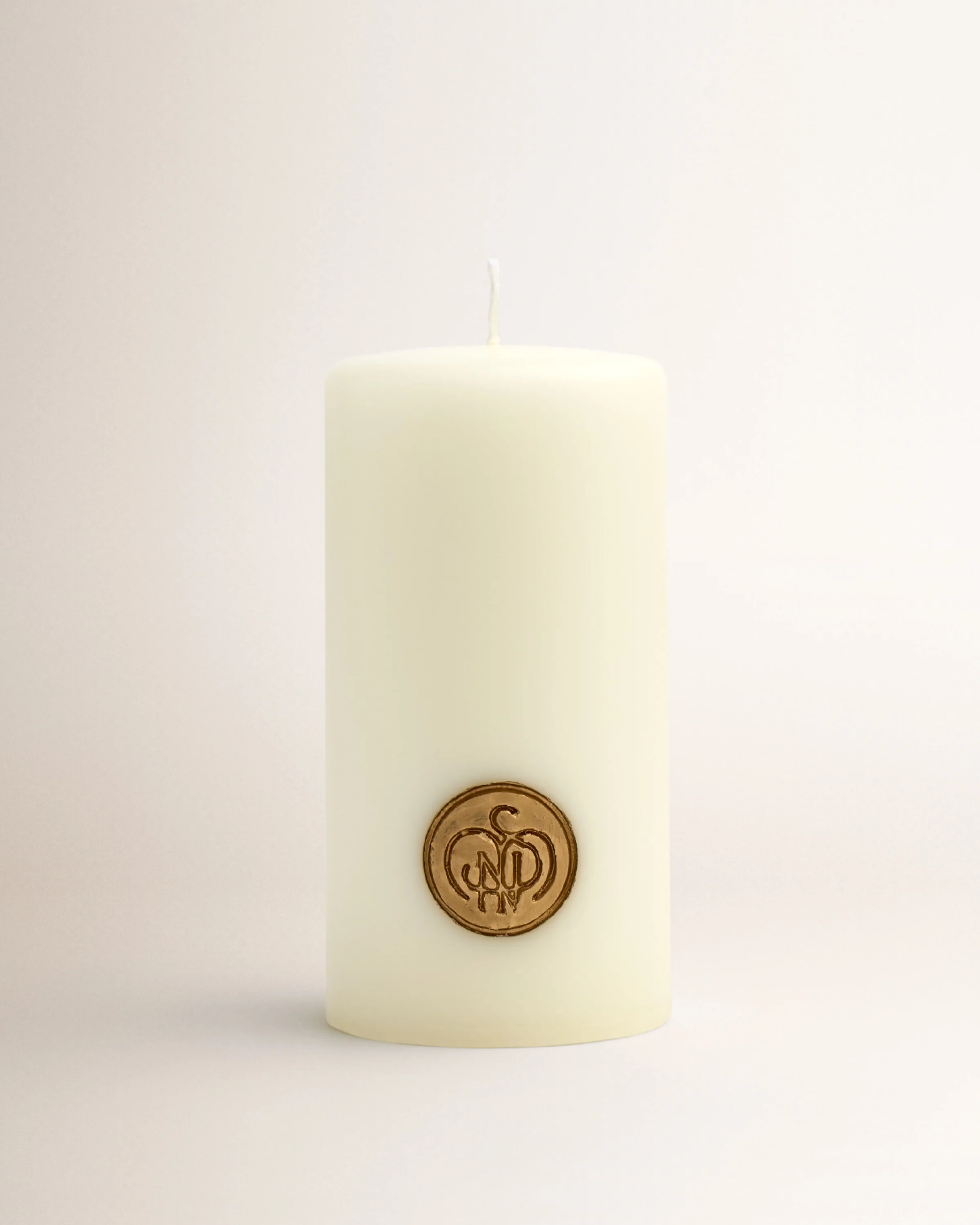 Fresia Scented Candle