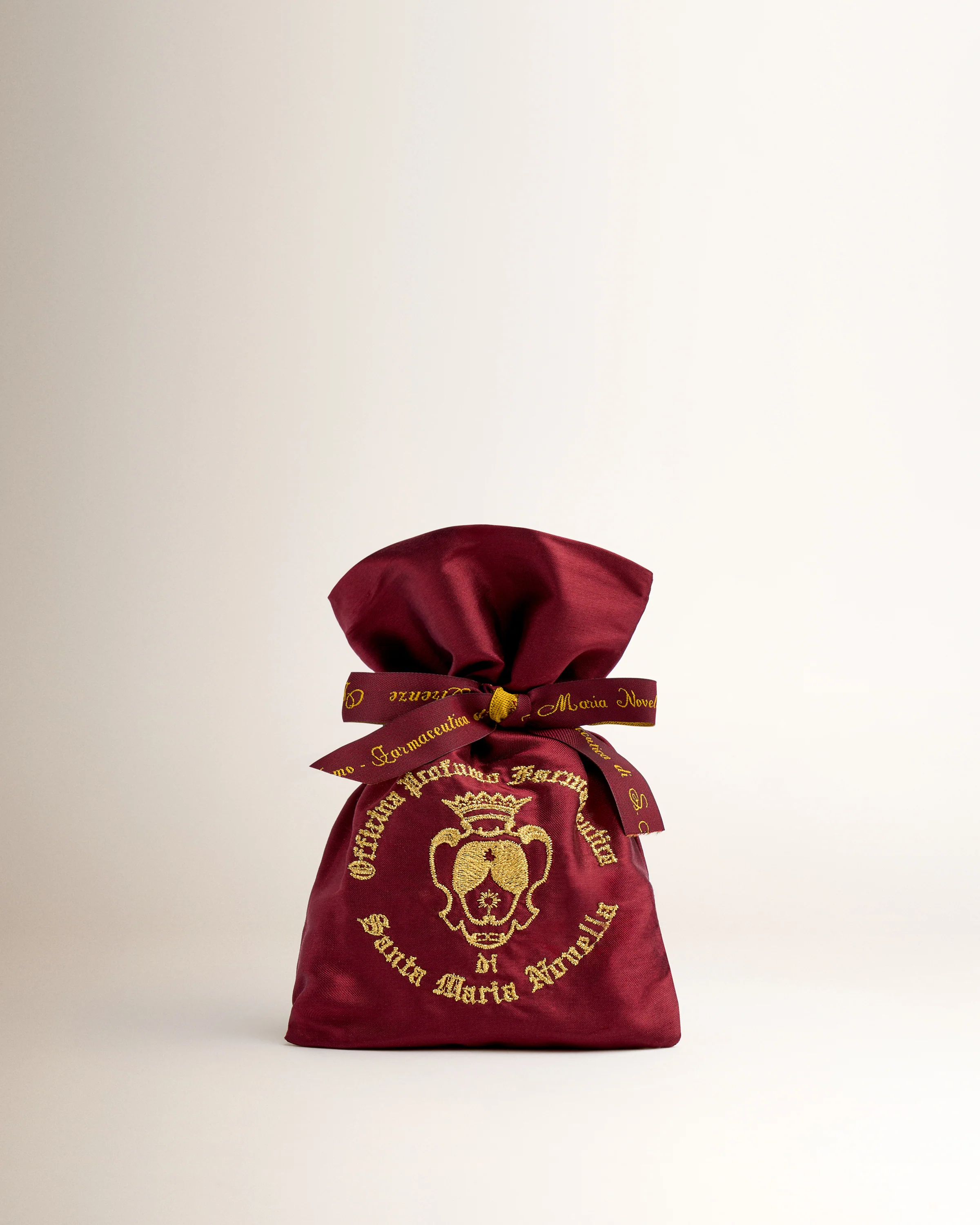 Pot Pourri in Embroidered Silk Sachet - Image 3