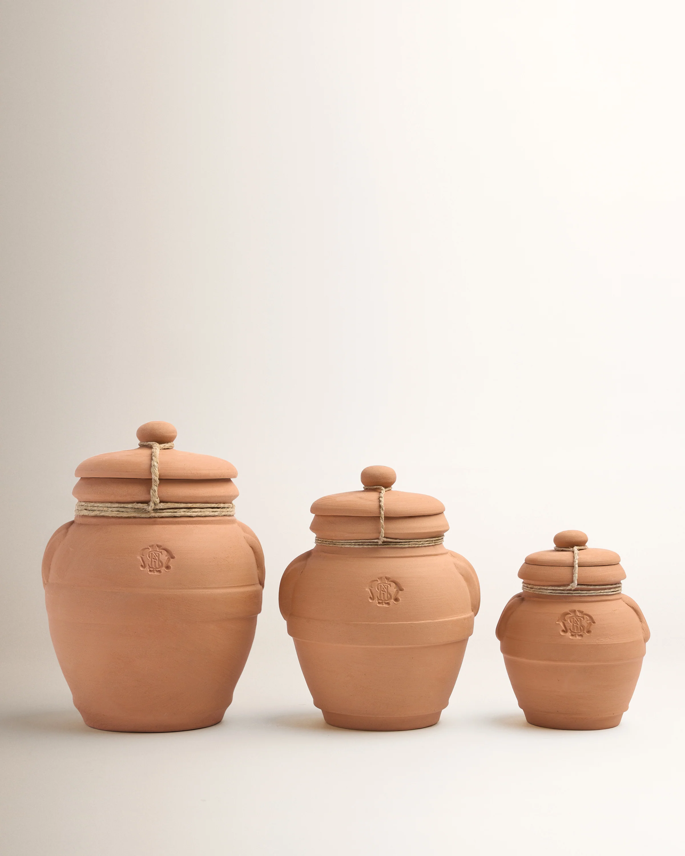 Pot Pourri in Terracotta Jar - Image 3